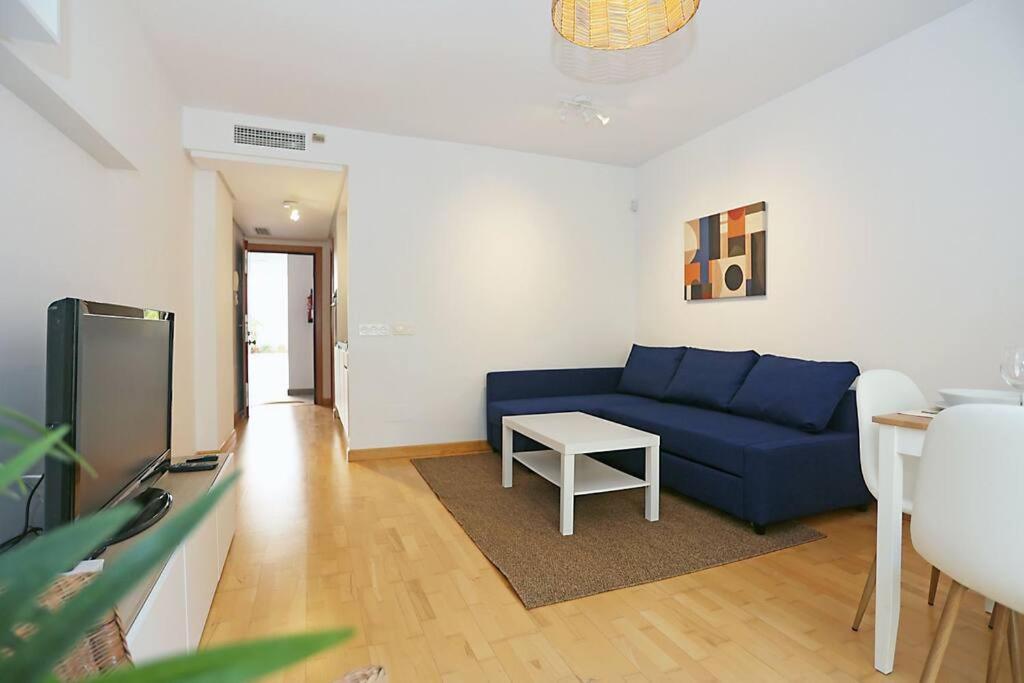 Casa Fenicia - Cosy Apartment With Free Private Parking Малага Екстер'єр фото