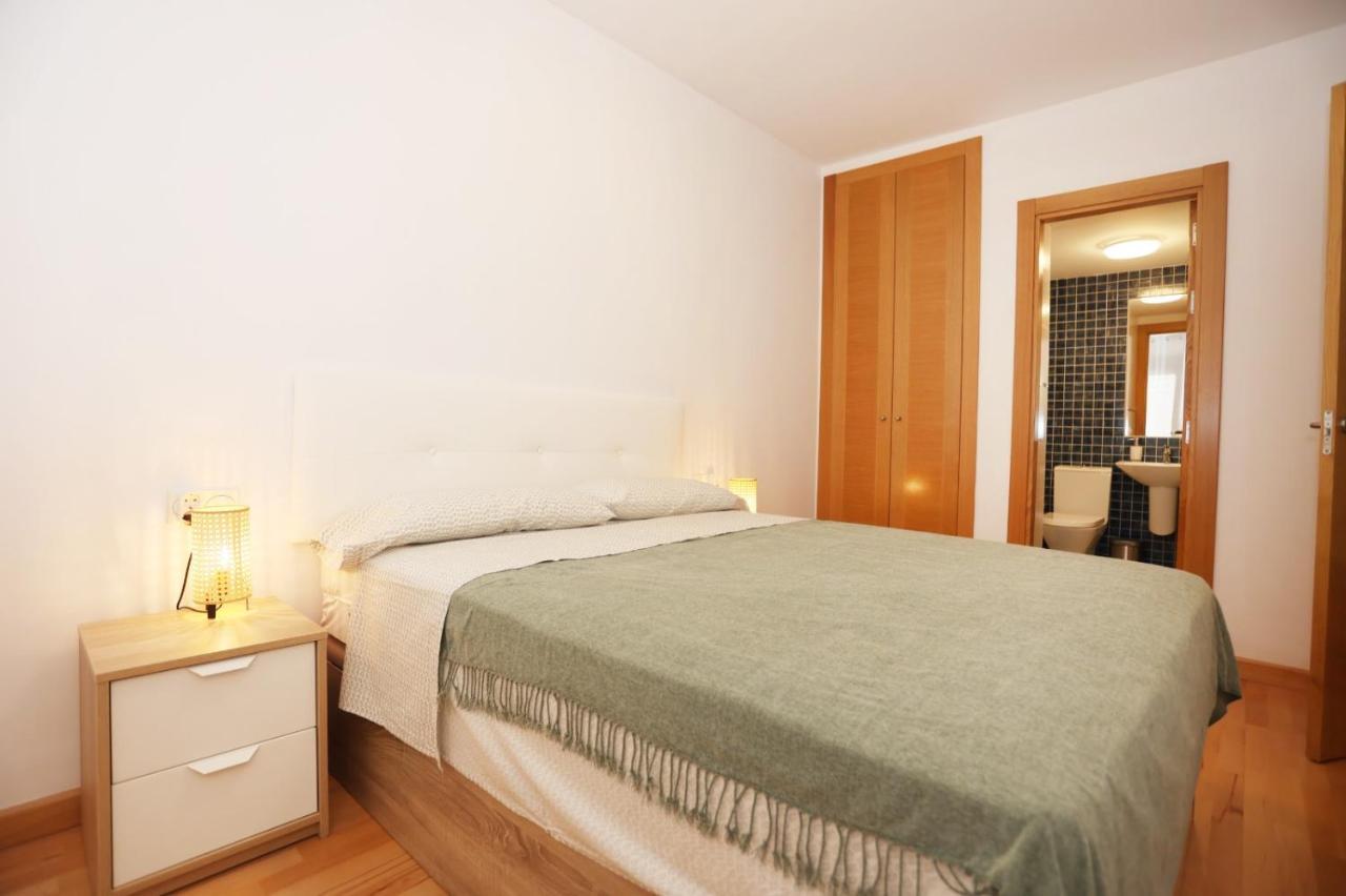 Casa Fenicia - Cosy Apartment With Free Private Parking Малага Екстер'єр фото